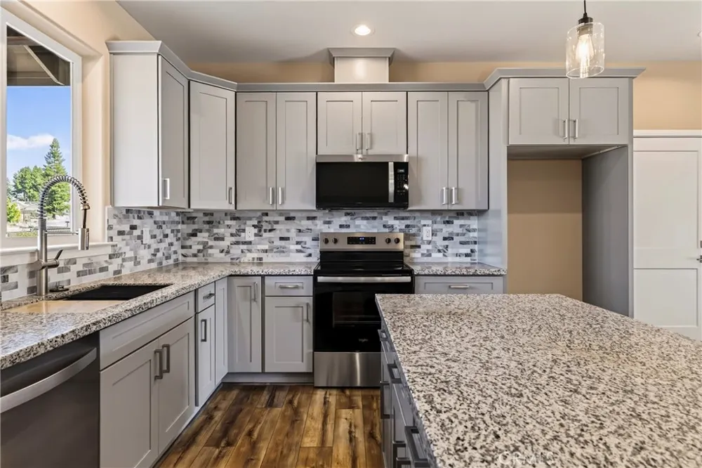 6040 Maxwood Paradise, CA 95969