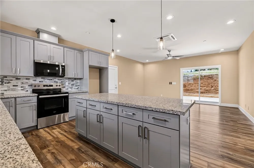 6040 Maxwood Paradise, CA 95969