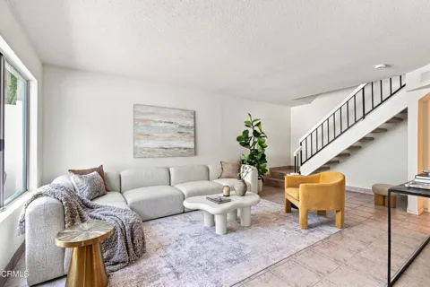 859 W 13th Street #2