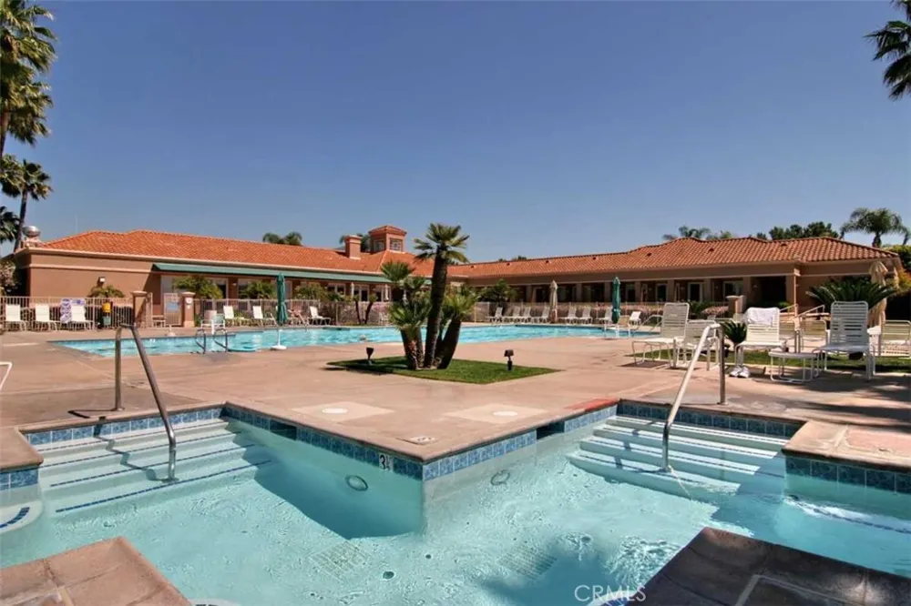 21285 Mazatlan Mission Viejo, CA 92692