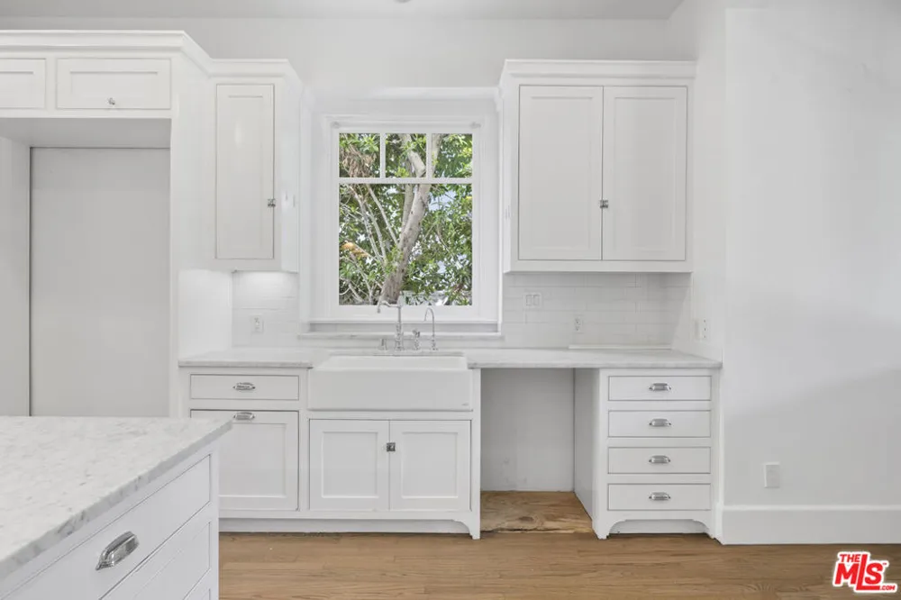 769 ALMAR AVENUE Pacific Palisades, CA 90272