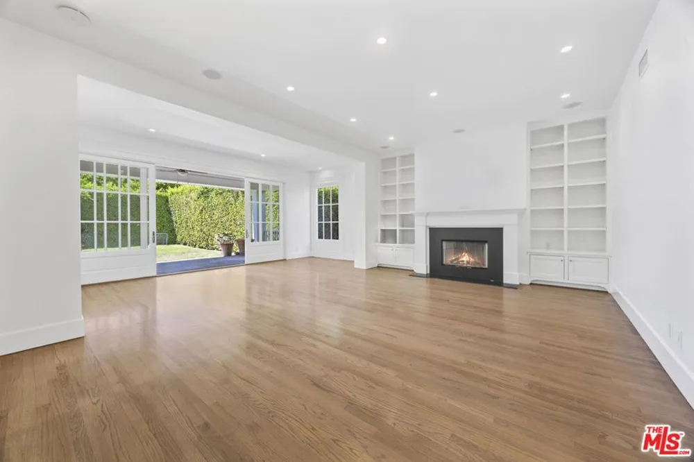 769 ALMAR AVENUE Pacific Palisades, CA 90272