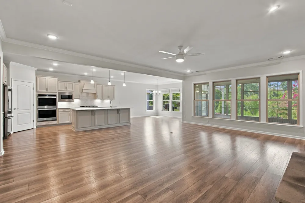 5025 Lincoln Glen Spring Hill, TN 37174