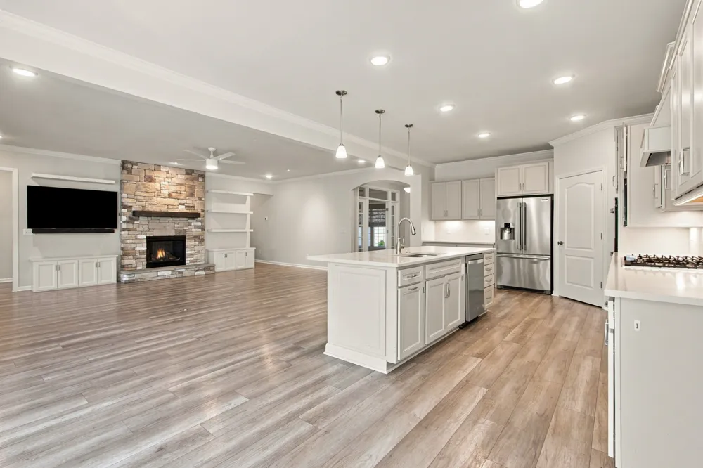 5025 Lincoln Glen Spring Hill, TN 37174