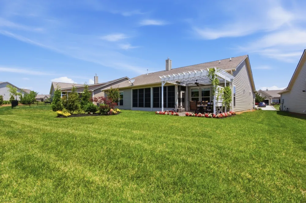 5025 Lincoln Glen Spring Hill, TN 37174