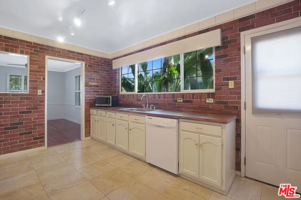 9408 Cattaraugus Avenue Los Angeles, CA 90034