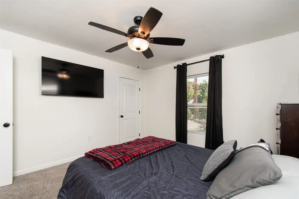 1704 Hoover Avenue Cameron, TX 76520