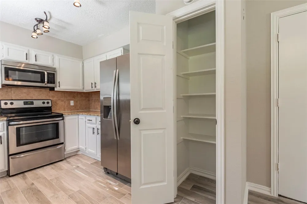1304 Piney Woods Drive Friendswood, TX 77546
