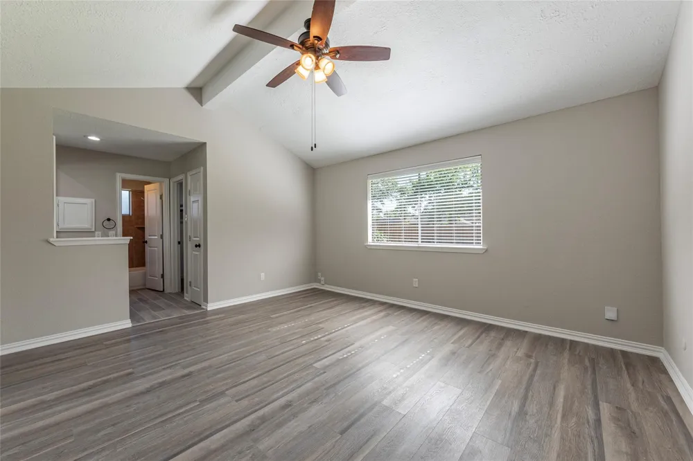 1304 Piney Woods Drive Friendswood, TX 77546