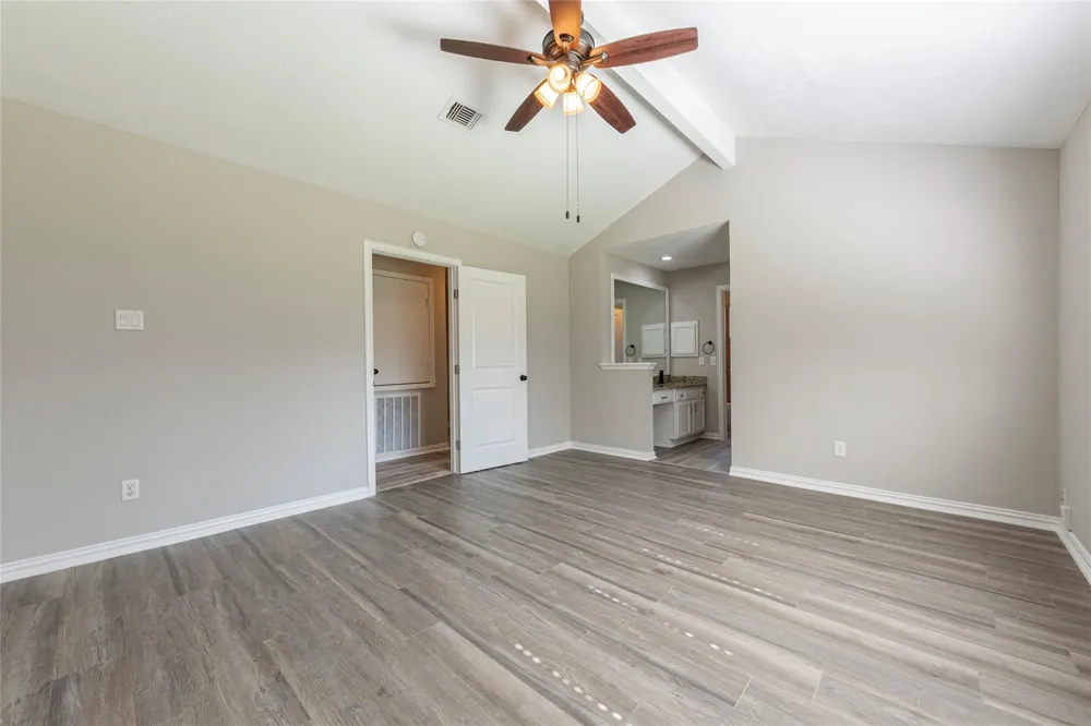 1304 Piney Woods Drive Friendswood, TX 77546