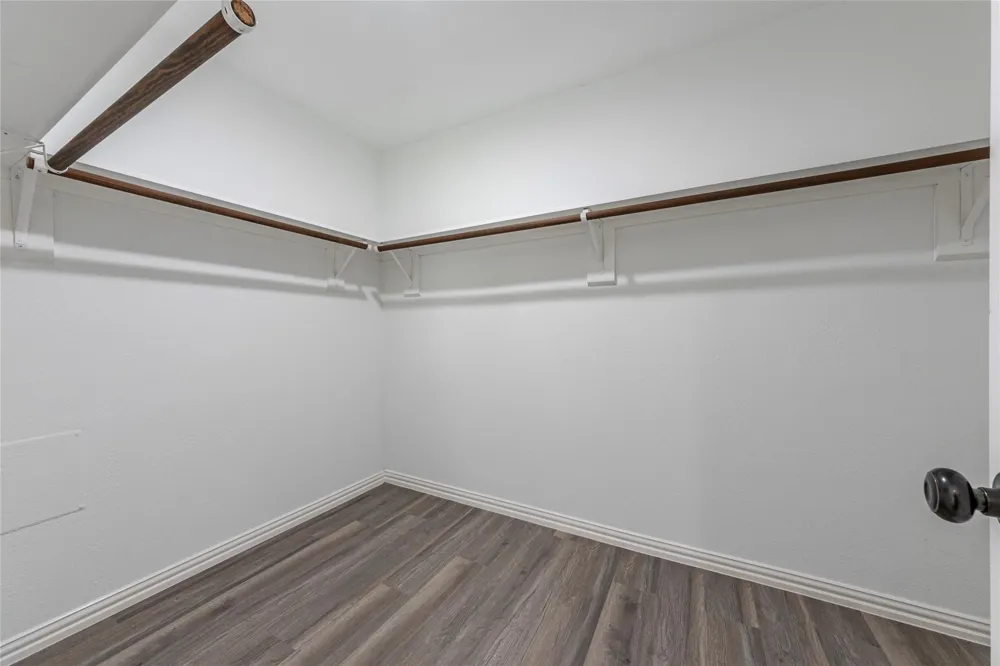 1304 Piney Woods Drive Friendswood, TX 77546