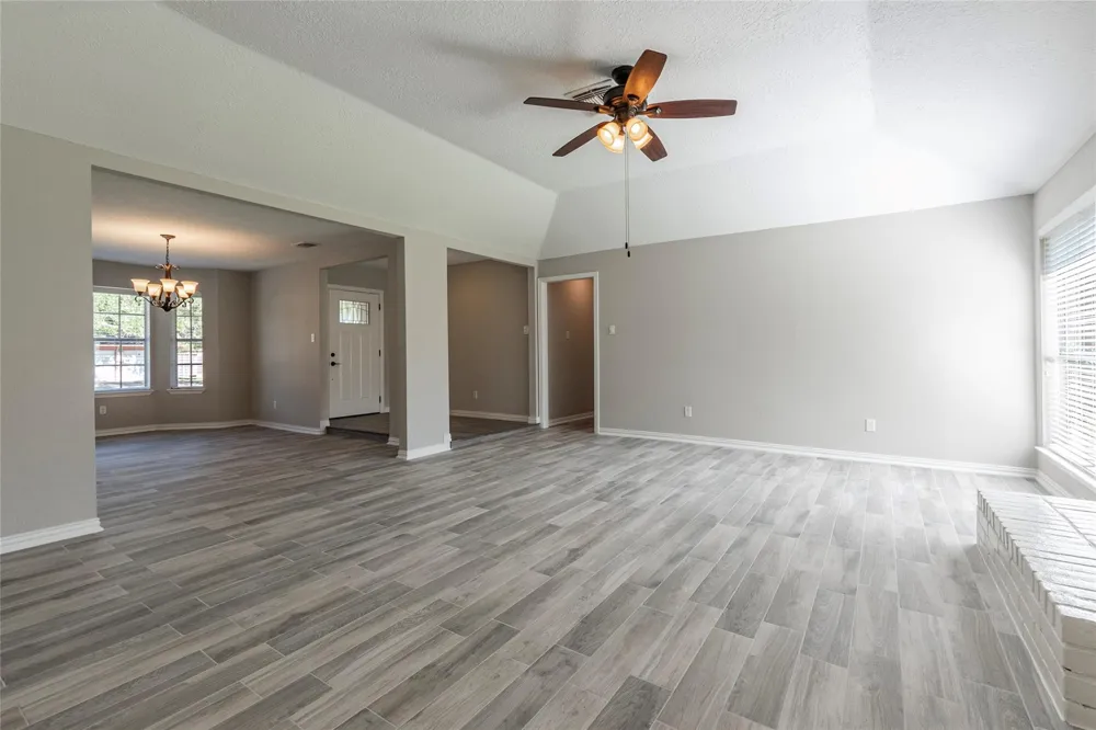 1304 Piney Woods Drive Friendswood, TX 77546