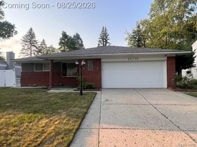 20170 Alhambra Street E Southfield City, MI 48076