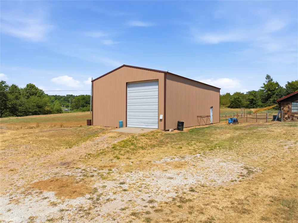 447403 E 1058 ROAD Vian, OK 74962
