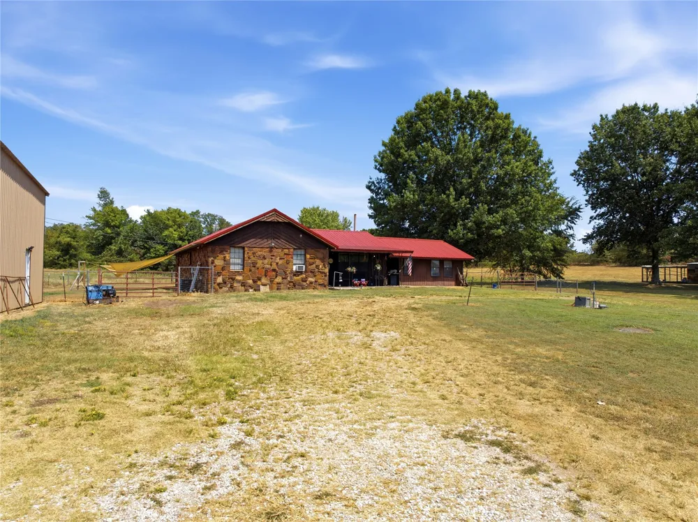 447403 E 1058 ROAD Vian, OK 74962