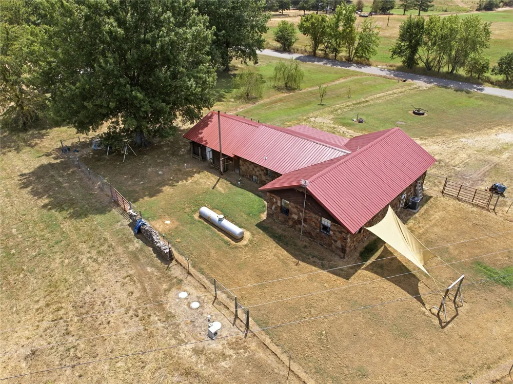 447403 E 1058 ROAD Vian, OK 74962