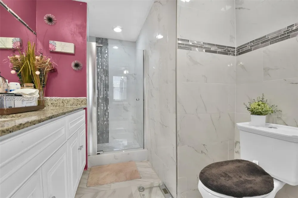 1419 Avon Ln #216 North Lauderdale, FL 33068