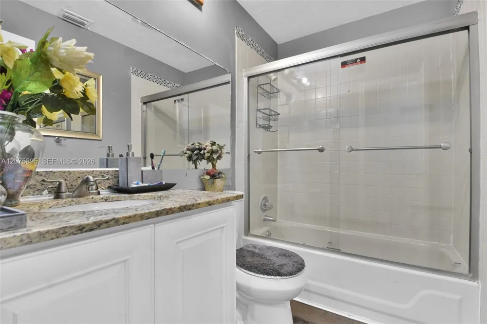 1419 Avon Ln #216 North Lauderdale, FL 33068