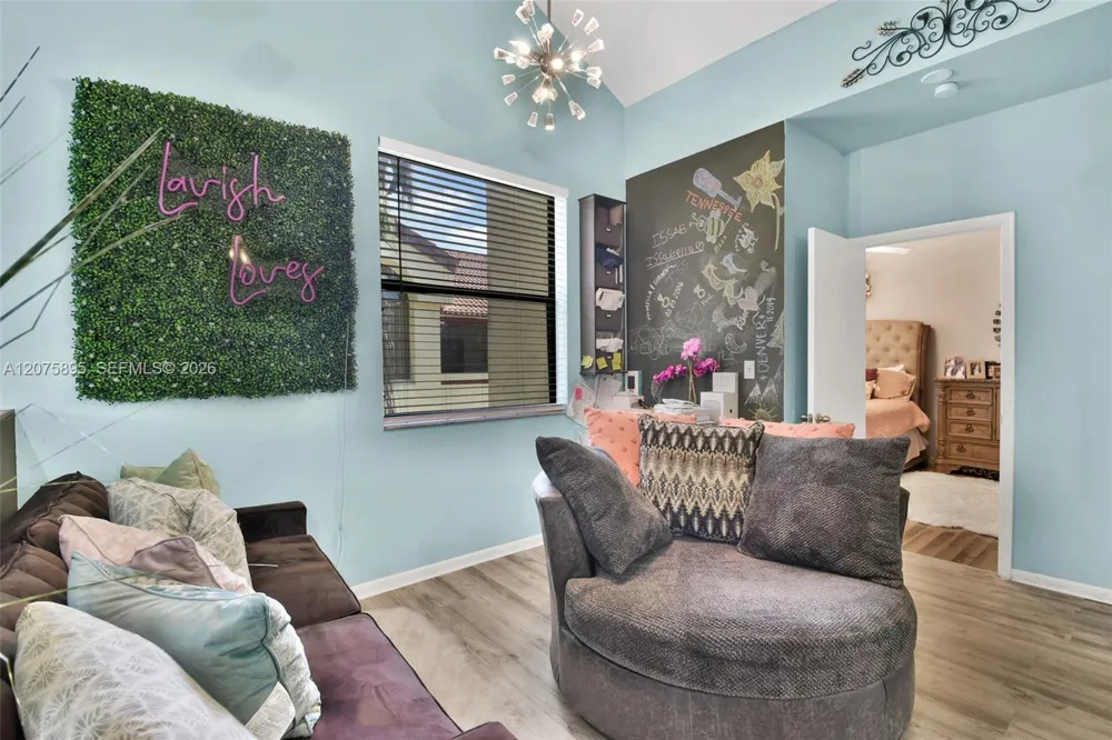 1419 Avon Ln #216 North Lauderdale, FL 33068