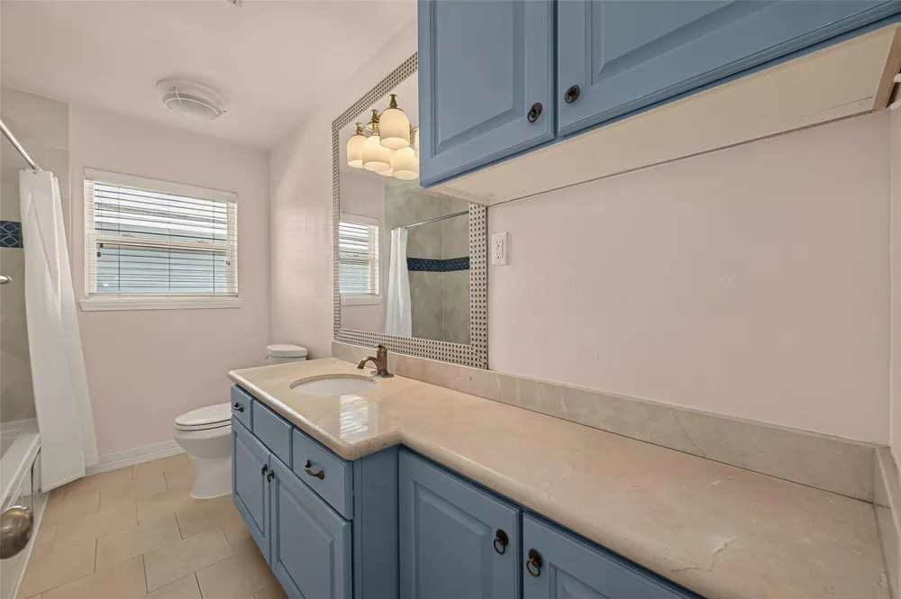 7210 Yucca Drive Galveston, TX 77551