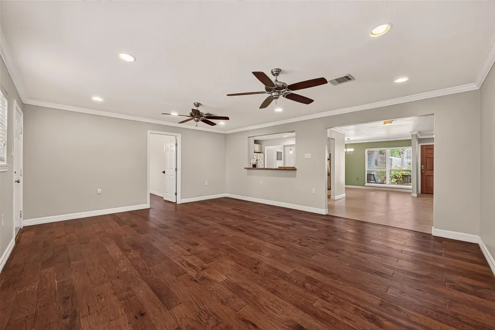 7210 Yucca Drive Galveston, TX 77551