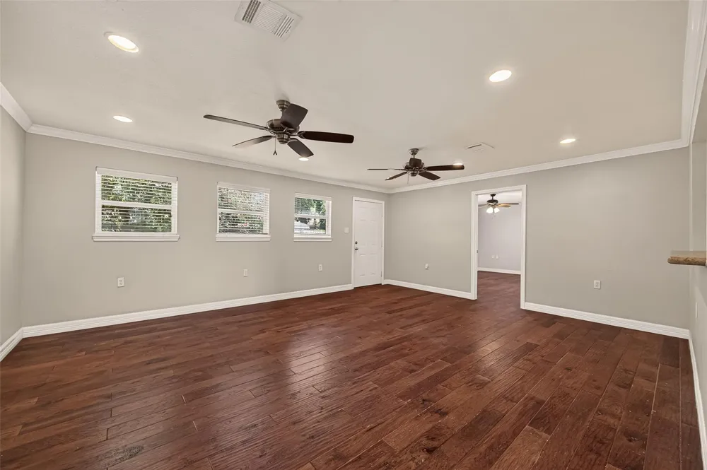 7210 Yucca Drive Galveston, TX 77551