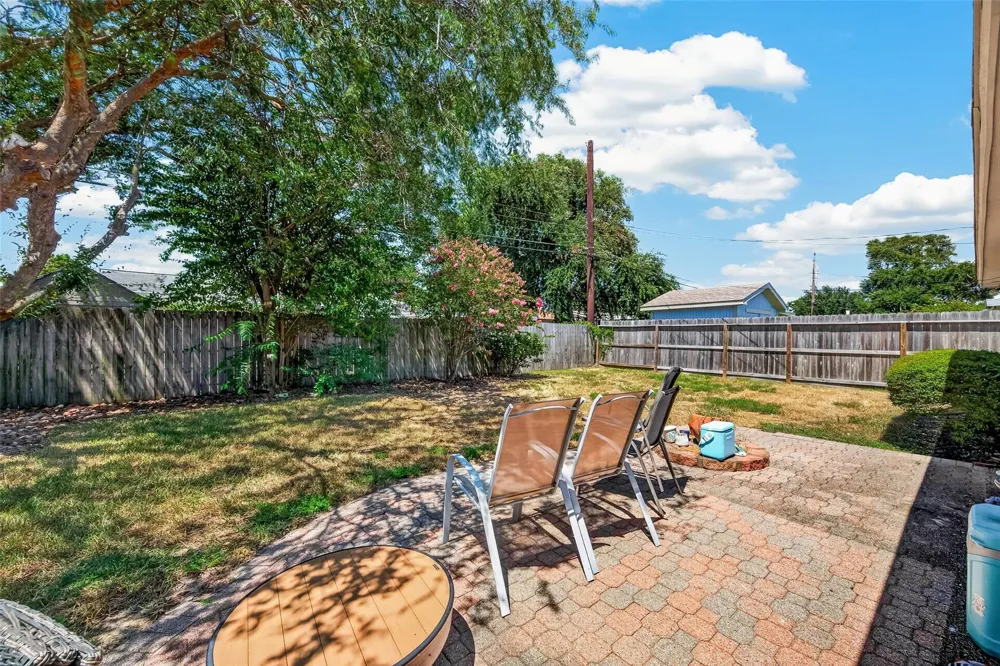 7210 Yucca Drive Galveston, TX 77551
