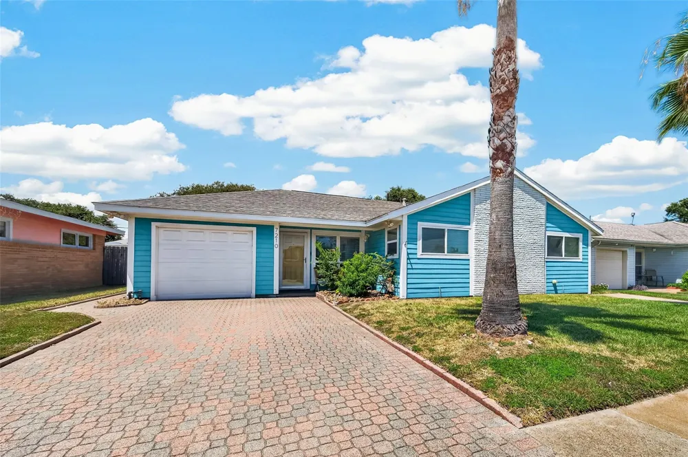 7210 Yucca Drive Galveston, TX 77551