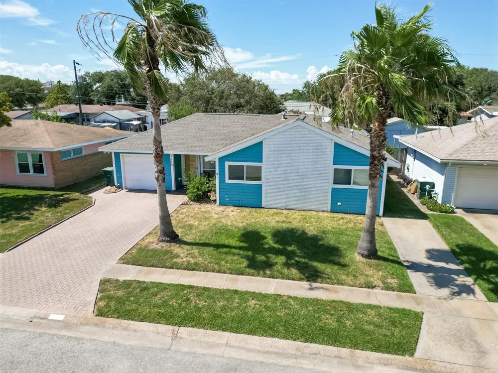 7210 Yucca Drive Galveston, TX 77551
