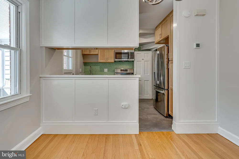 425 E LURAY AVENUE Alexandria, VA 22301