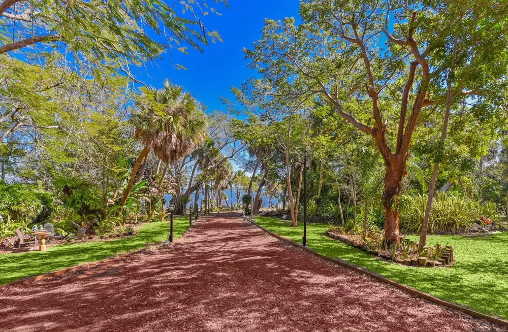 8073 S Indian River Drive Fort Pierce, FL 34982