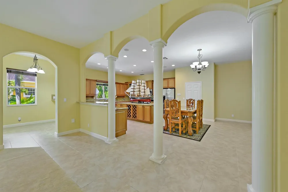 8073 S Indian River Drive Fort Pierce, FL 34982
