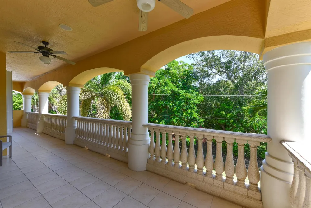 8073 S Indian River Drive Fort Pierce, FL 34982