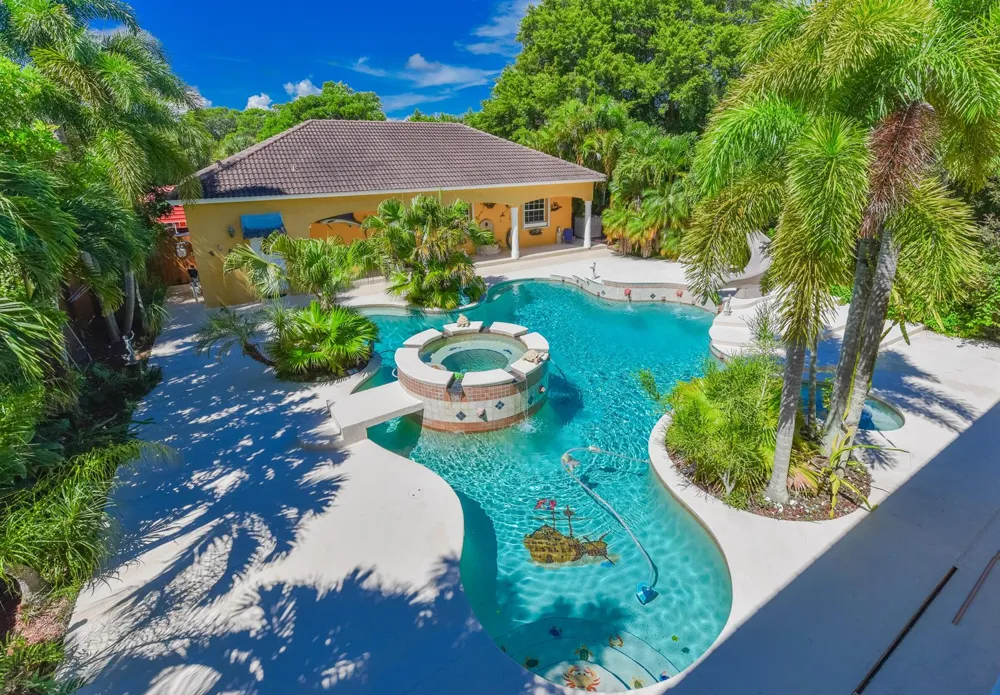 8073 S Indian River Drive Fort Pierce, FL 34982