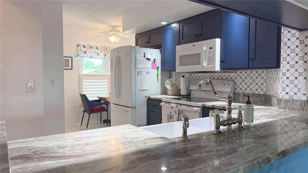 7163 28TH AVENUE W #7163 Bradenton, FL 34209