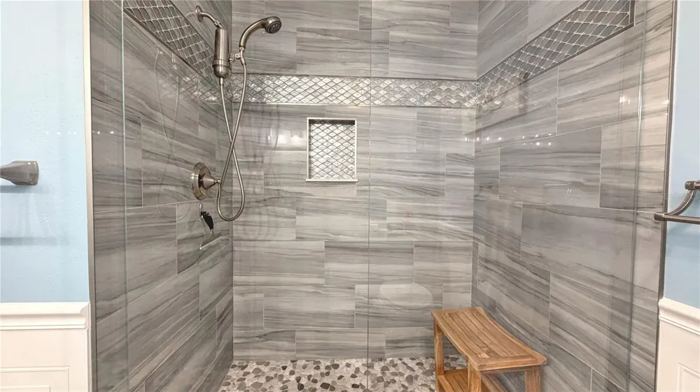 7163 28TH AVENUE W #7163 Bradenton, FL 34209