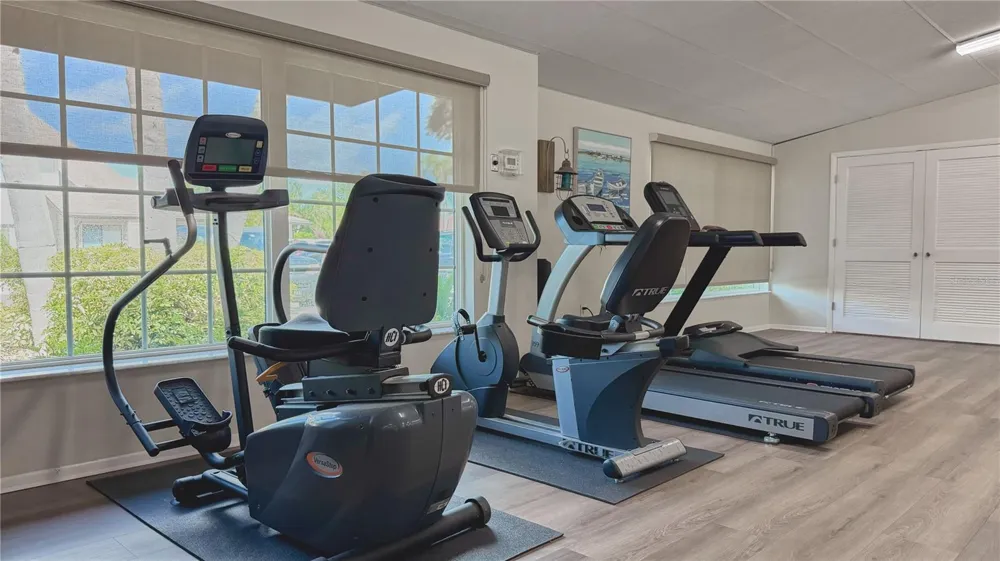 7163 28TH AVENUE W #7163 Bradenton, FL 34209