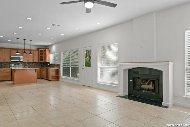 17 NIKITA San Antonio, TX 78248