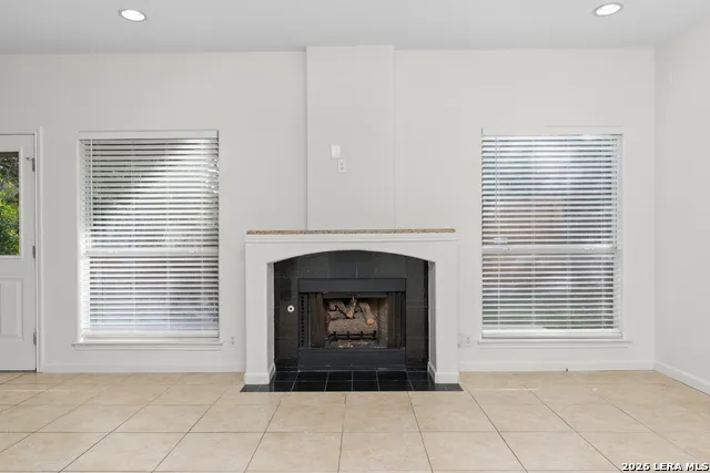 17 NIKITA San Antonio, TX 78248