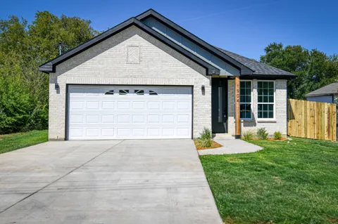 1904 S Sam Houston Road