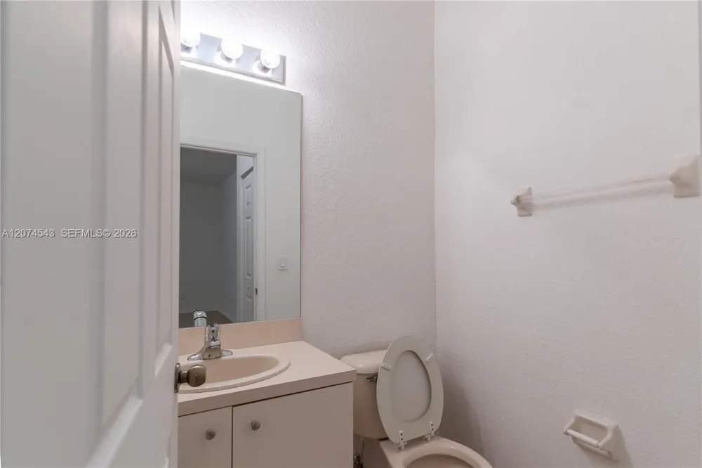 1410 S Santa Catalina Cir North Lauderdale, FL 33068