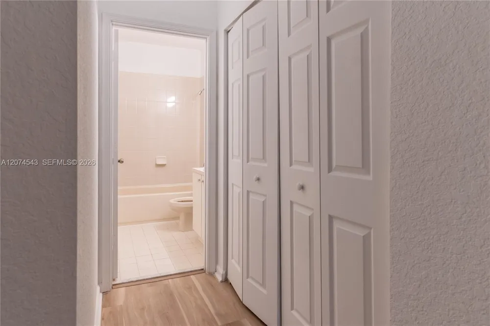 1410 S Santa Catalina Cir North Lauderdale, FL 33068