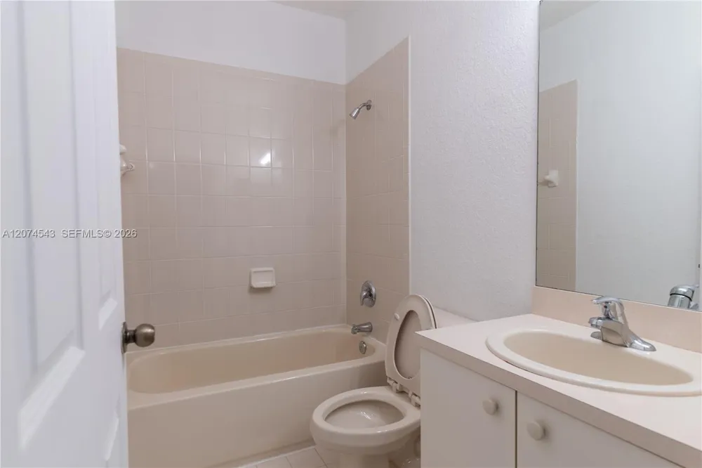 1410 S Santa Catalina Cir North Lauderdale, FL 33068
