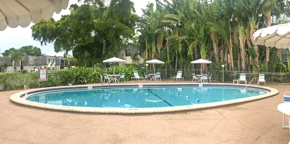 3101 Oakland Shores Dr #H207 Oakland Park, FL 33309