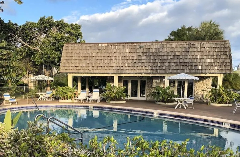 3101 Oakland Shores Dr #H207 Oakland Park, FL 33309
