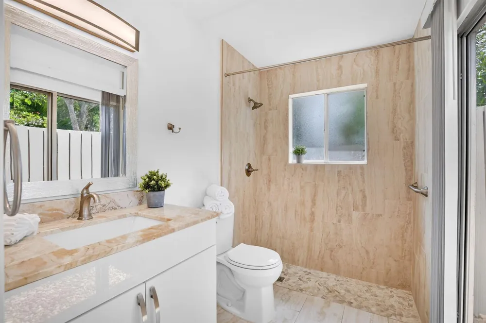 1971 Discovery Circle E Deerfield Beach, FL 33442