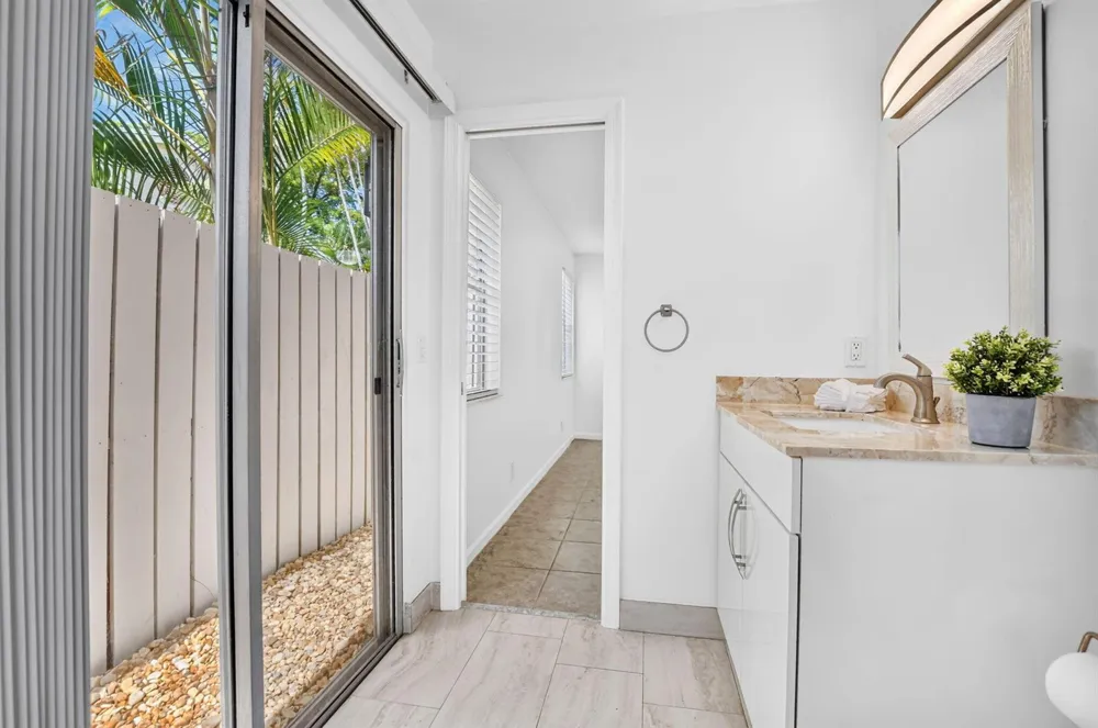 1971 Discovery Circle E Deerfield Beach, FL 33442