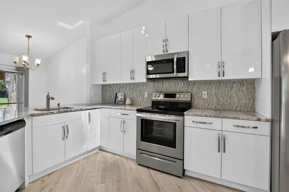 1971 Discovery Circle E Deerfield Beach, FL 33442