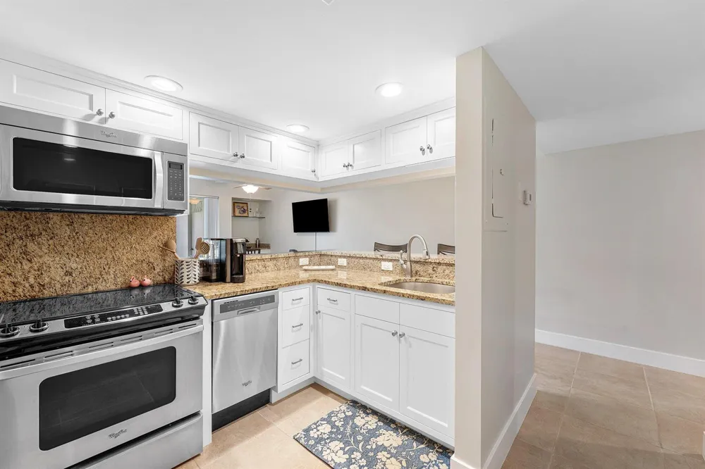 1605 S US HIGHWAY 1 #M2-108 Jupiter, FL 33477
