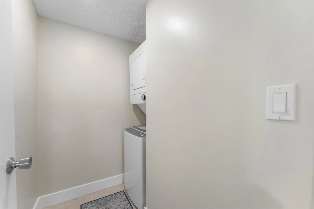 1605 S US HIGHWAY 1 #M2-108 Jupiter, FL 33477